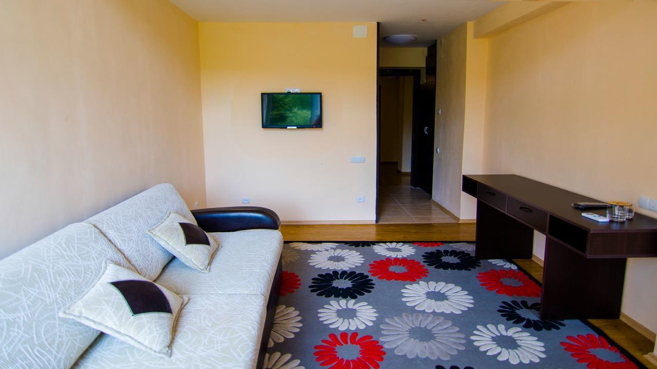 Guest House Bordschomi Exterior foto