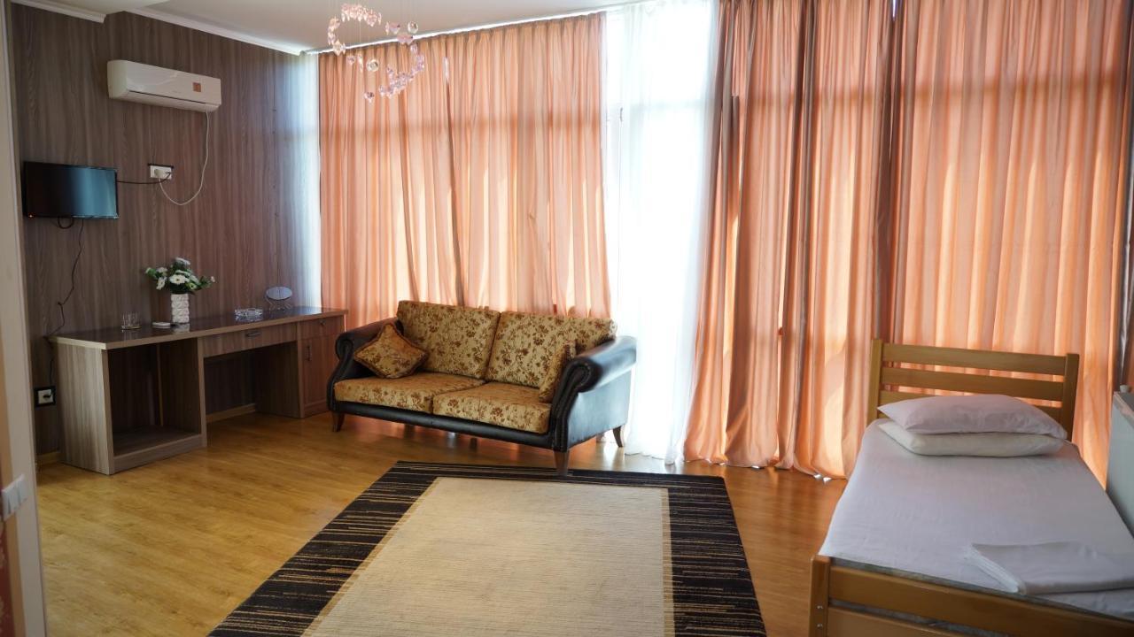 Guest House Bordschomi Exterior foto